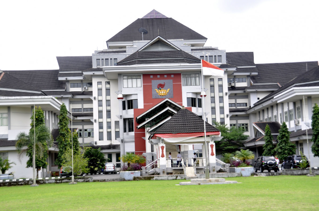 Universitas Pattimura Ambon: Membangun Masa Depan Pendidikan